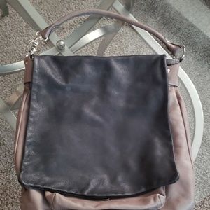 Beautiful 100% leather handbag